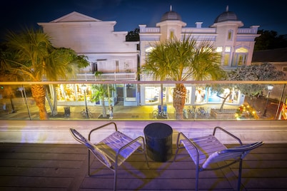 Pegasus International Hotel