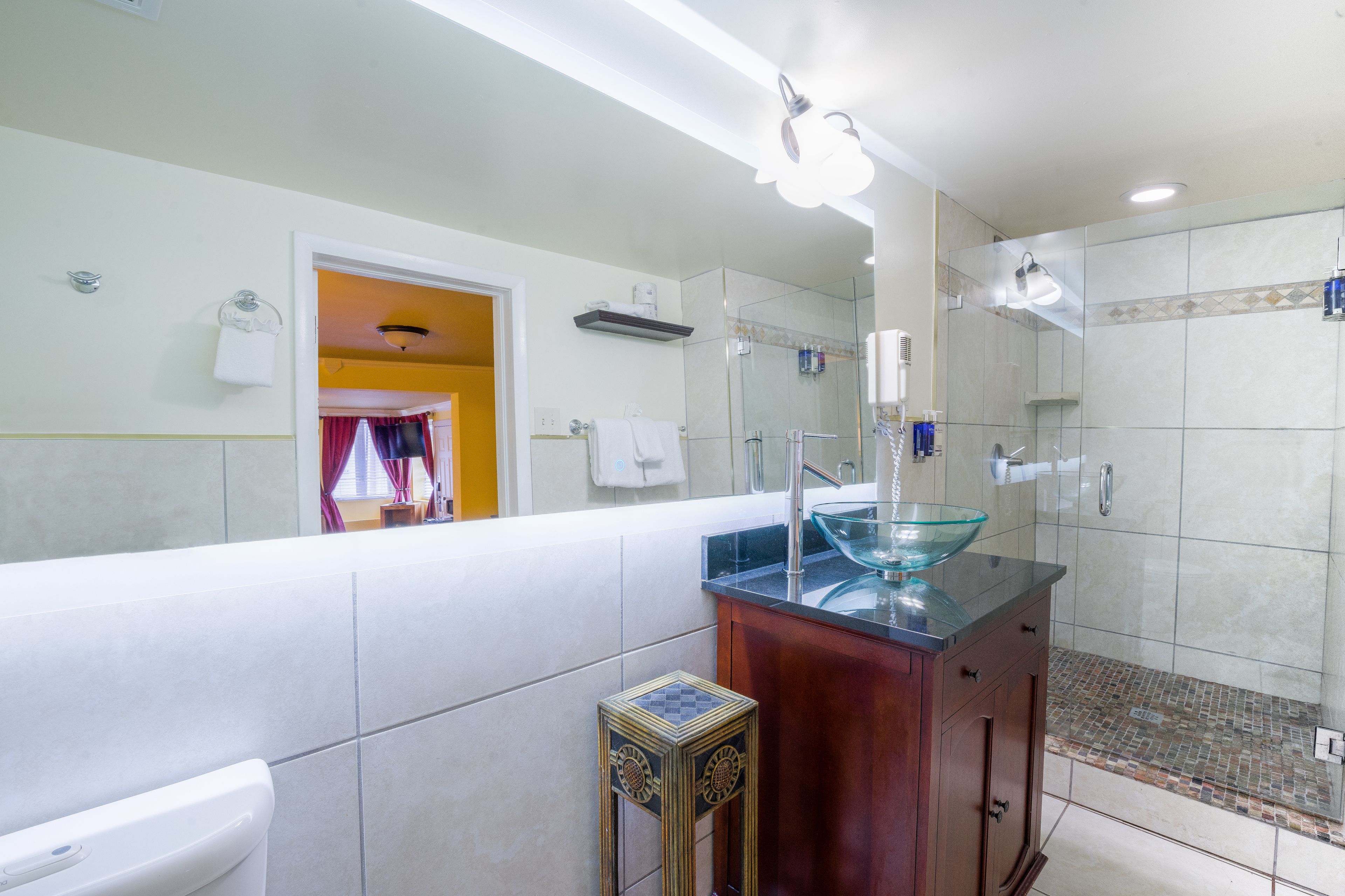 Photo - Pegasus International Hotel