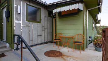 Deluxe Room | Terrace/patio