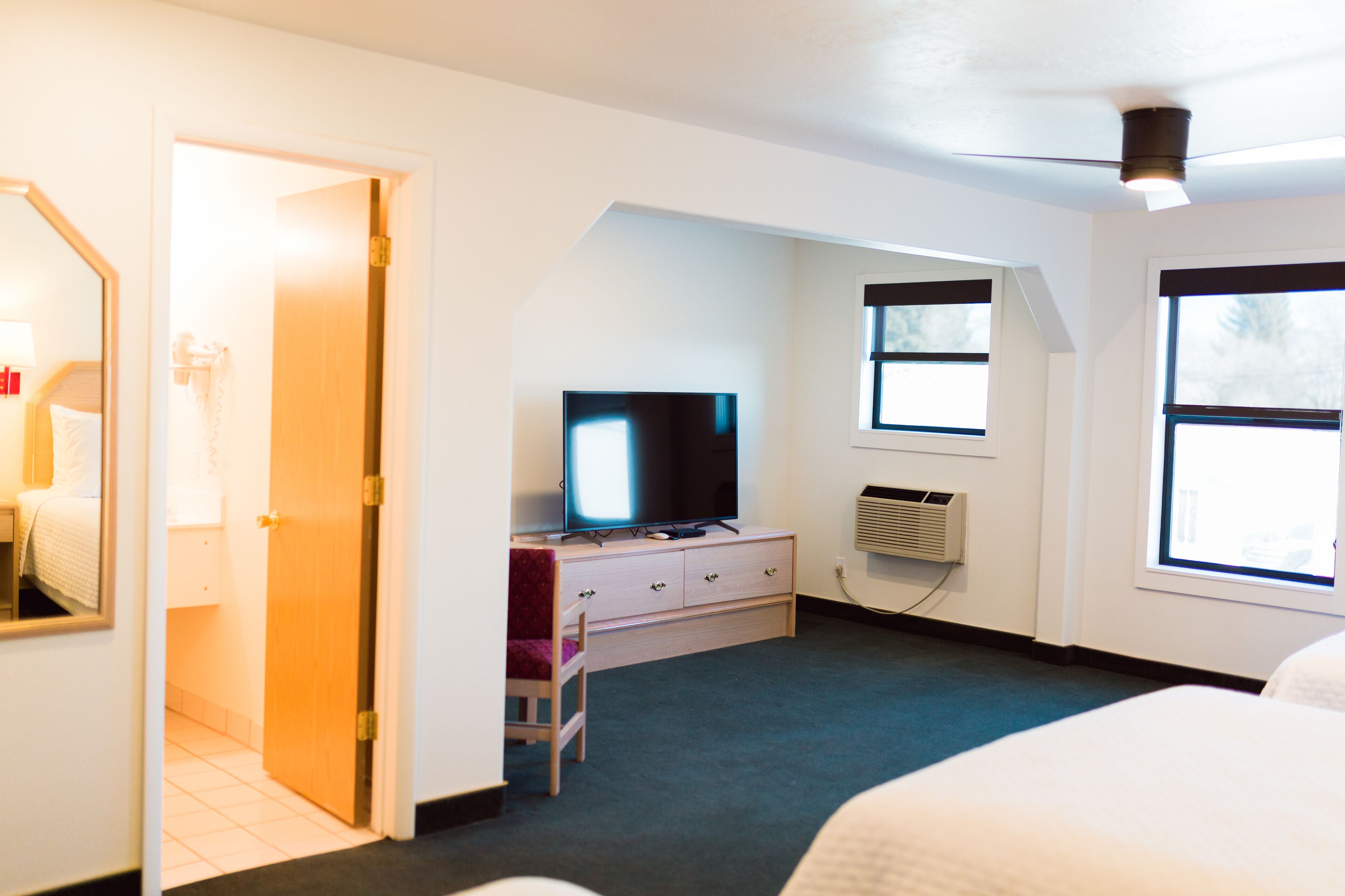 44-inch tv with digital channels