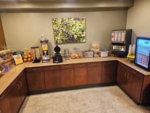 Free daily continental breakfast - Broadway Inn Conference Center (Missoula)
