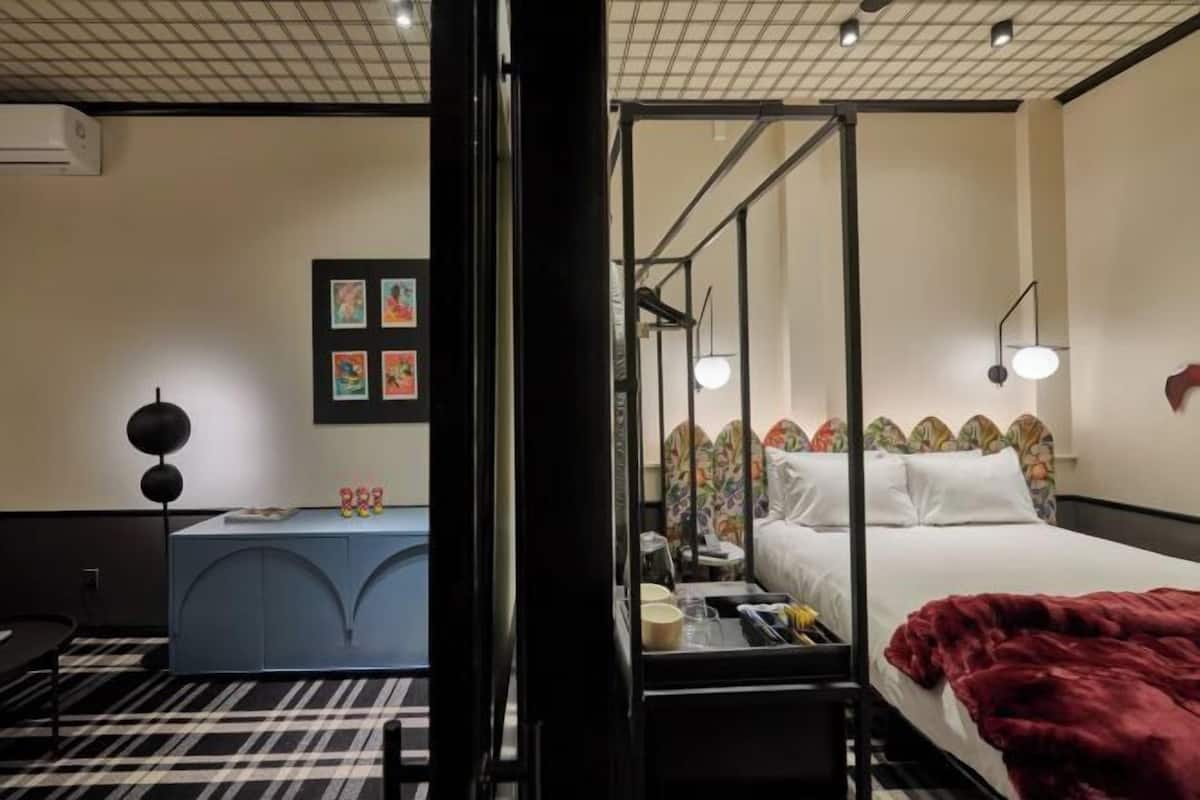 Cofres nos quartos, individualmente decorados