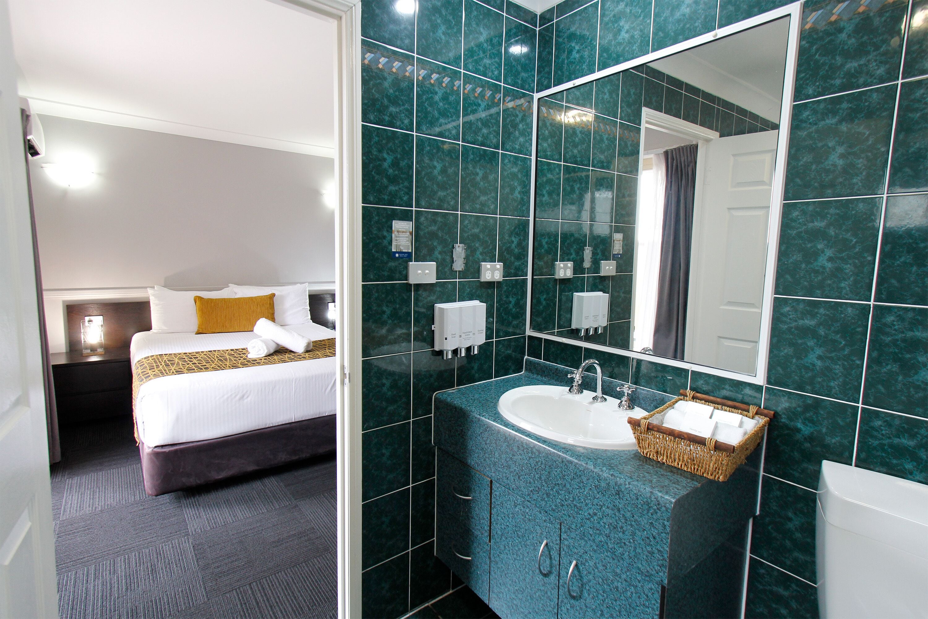 别墅, 1 张大床 | 浴室 | 吹风机、毛巾