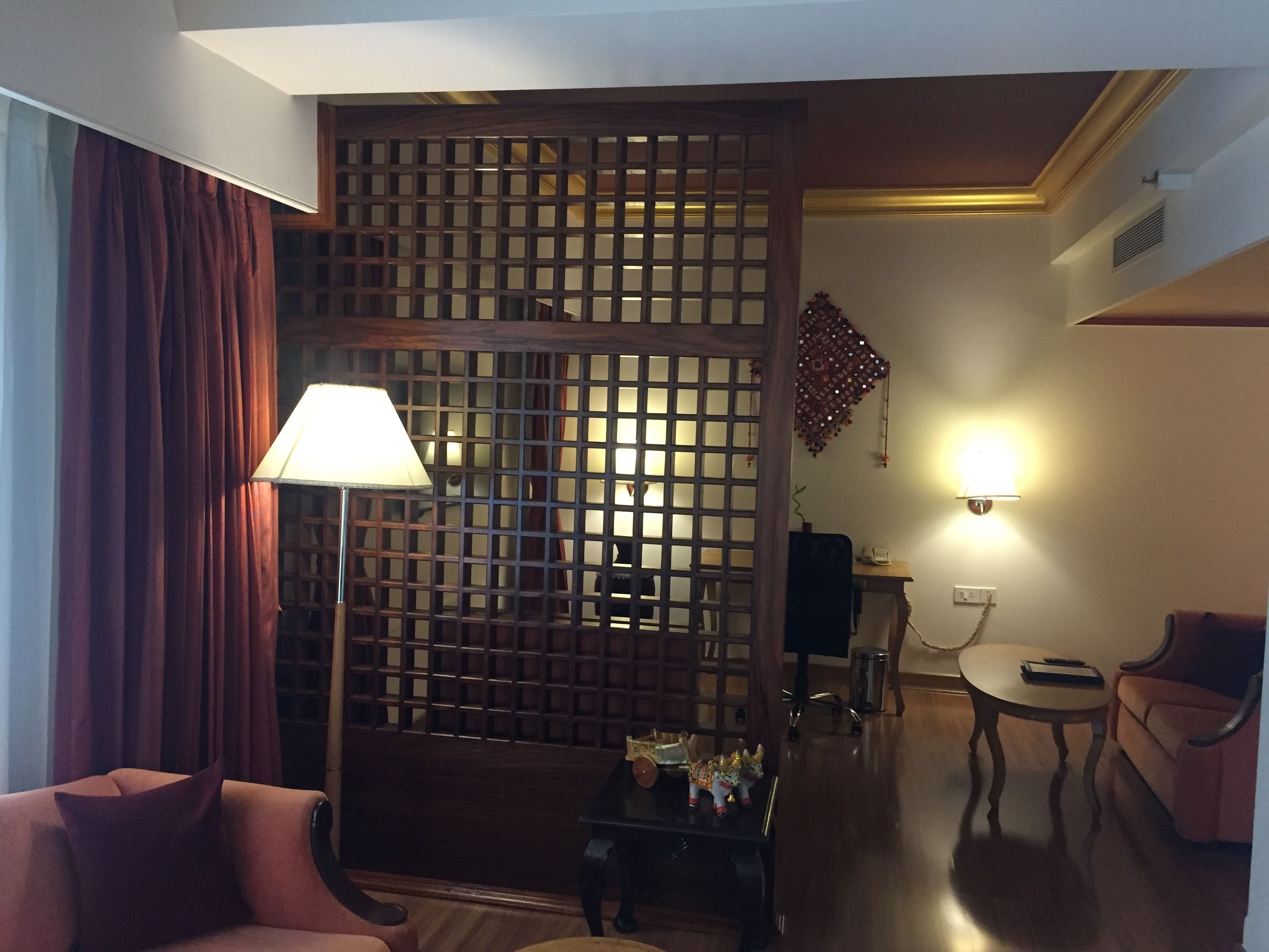 deluxe suite city view queen bed | minibar, in-room safe, desk, laptop workspace