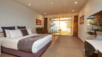 Quarto premium, vista para o oceano (5 star) | Roupas de cama premium, cortinas blackout, ferros/tábuas de passar roupa