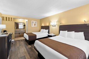 Room, 2 Queen Beds, Non Smoking | Desk, iron/ironing board, cribs/infant beds, rollaway beds - Americas Best Value Inn & Suites Flagstaff (Flagstaff)