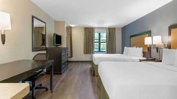 Studio, 2 Double Beds, Non Smoking | Desk, iron/ironing board, free WiFi, bed sheets