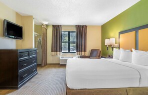 Desk, iron/ironing board, free WiFi, bed sheets