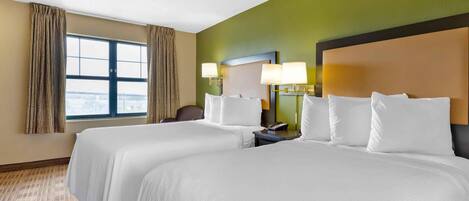 Studio, 2 Double Beds, Non Smoking | Desk, iron/ironing board, free WiFi, bed sheets