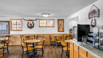 Free continental breakfast