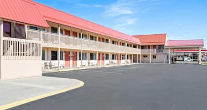 Econo Lodge Miles City I-94