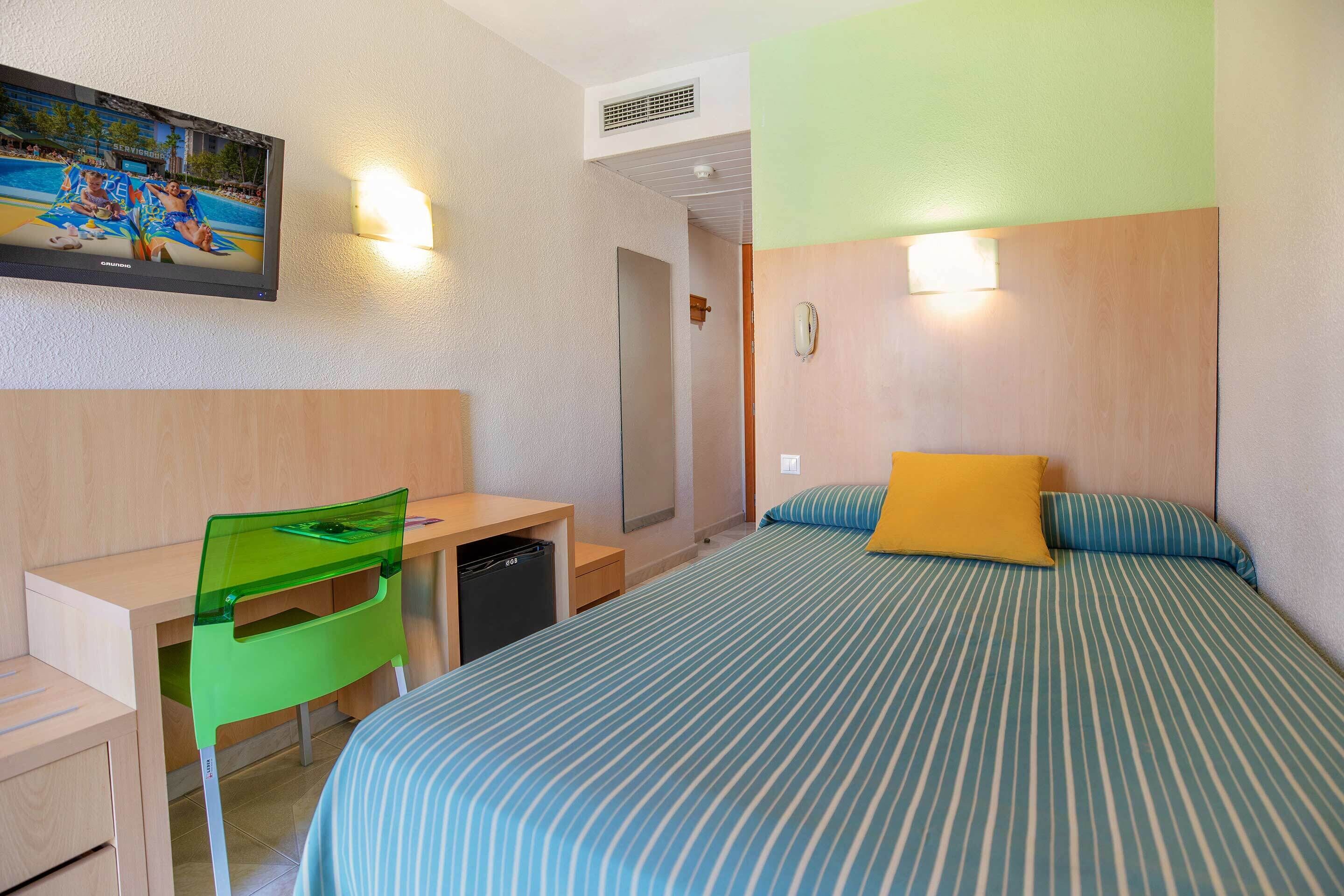 single room, balcony, city view | in-room safe, desk, free wifi, bed sheets
