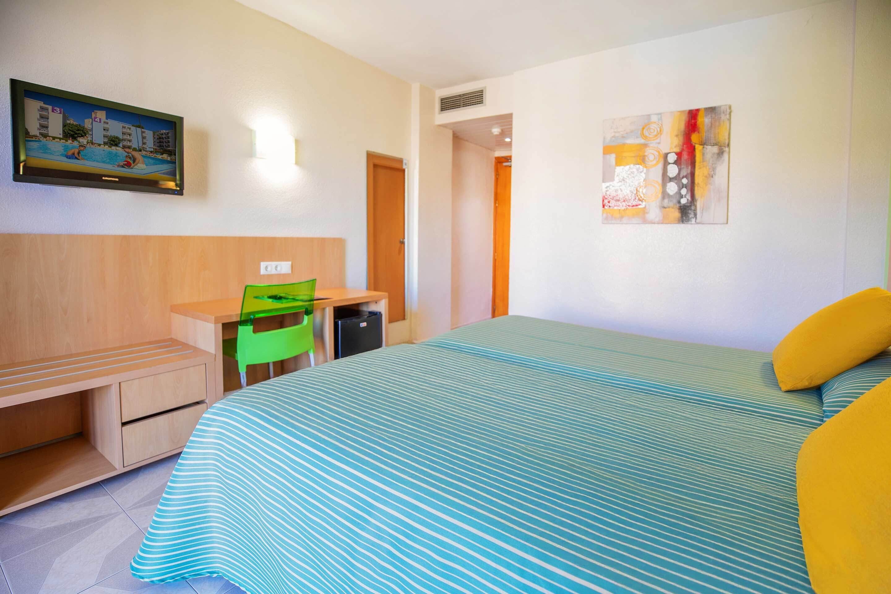 in-room safe, desk, free wifi, bed sheets