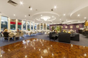 Daily buffet breakfast (AUD 20 per person)