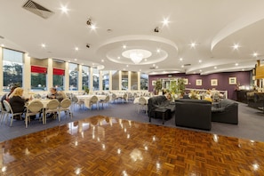 Tägliches Frühstücksbuffet (20 AUD pro Person)