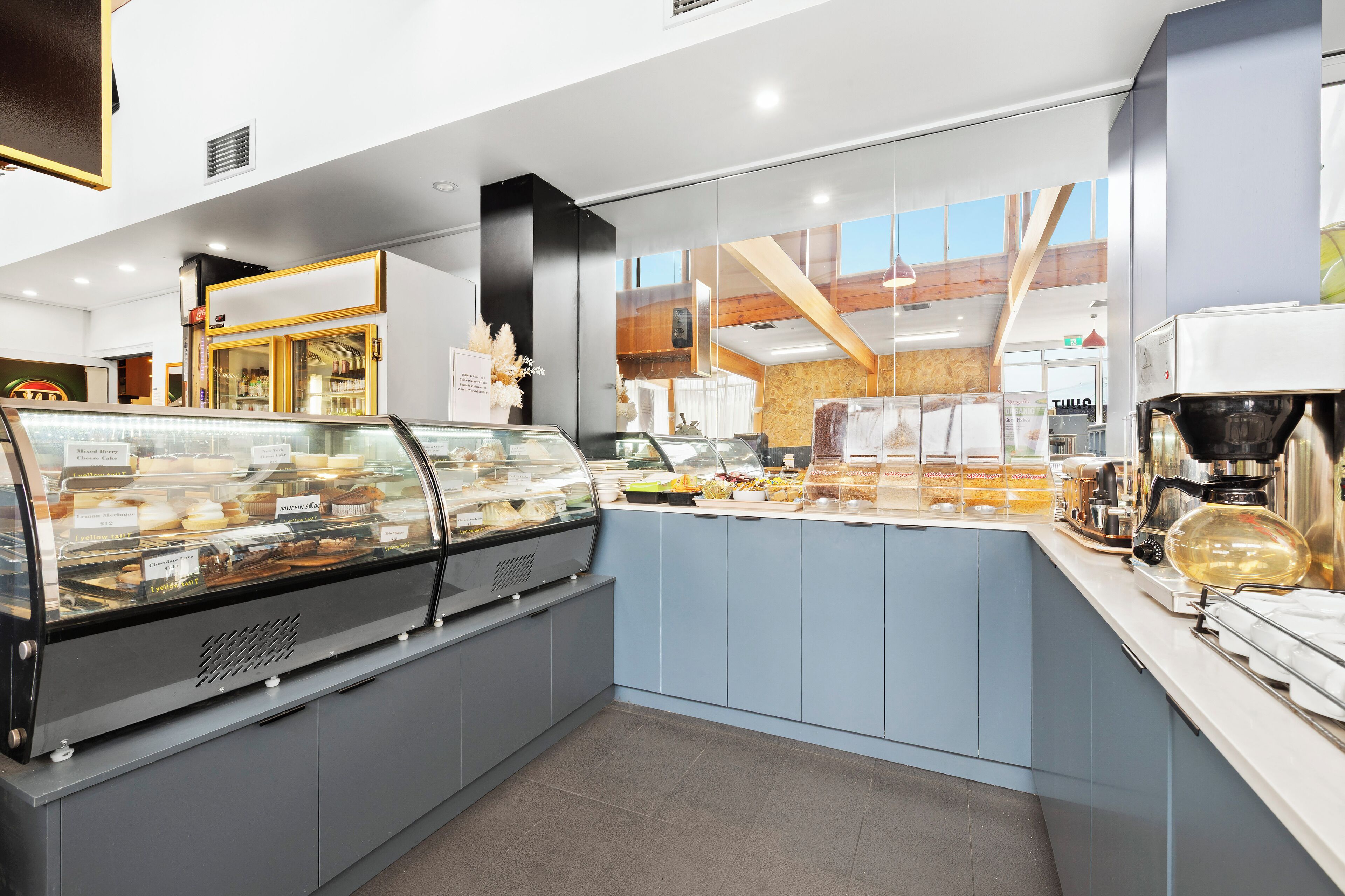 Daily buffet breakfast (AUD 20 per person)