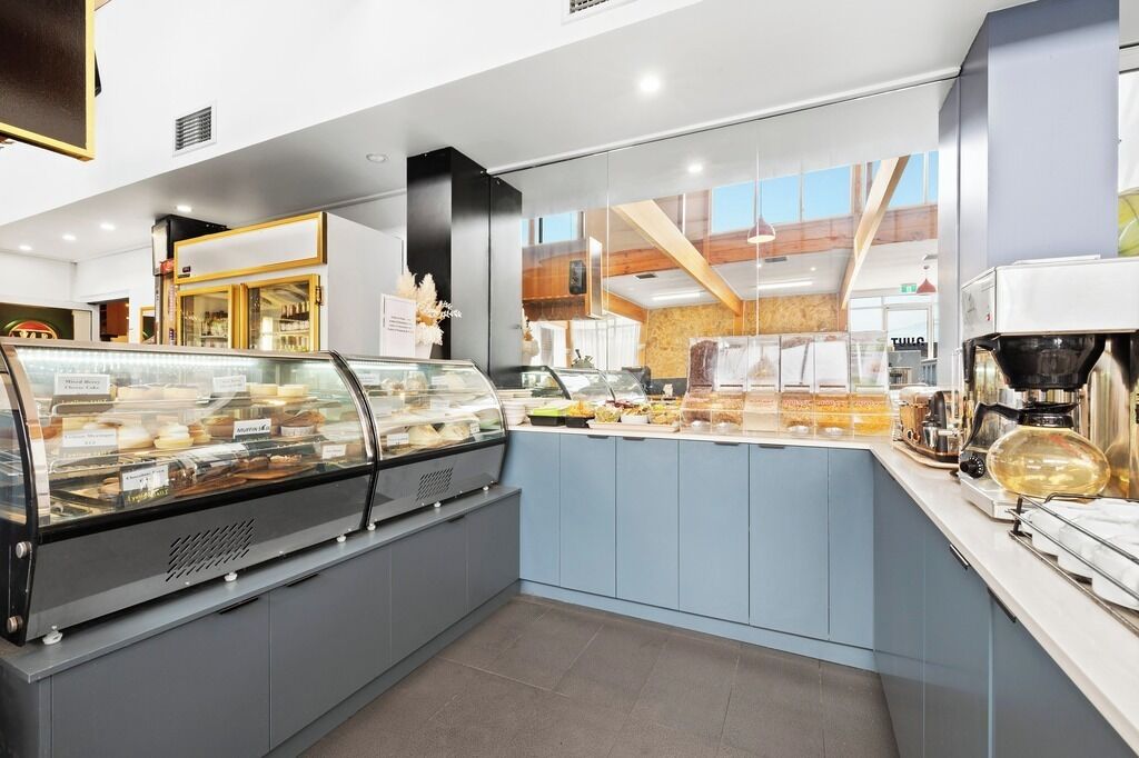 Daily buffet breakfast (AUD 20 per person)