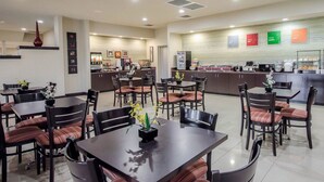 Free daily continental breakfast - Quality Inn Corydon (Corydon)