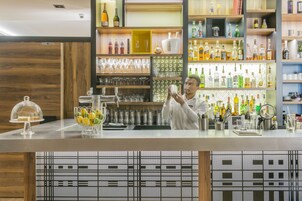 Bar (en el alojamiento)