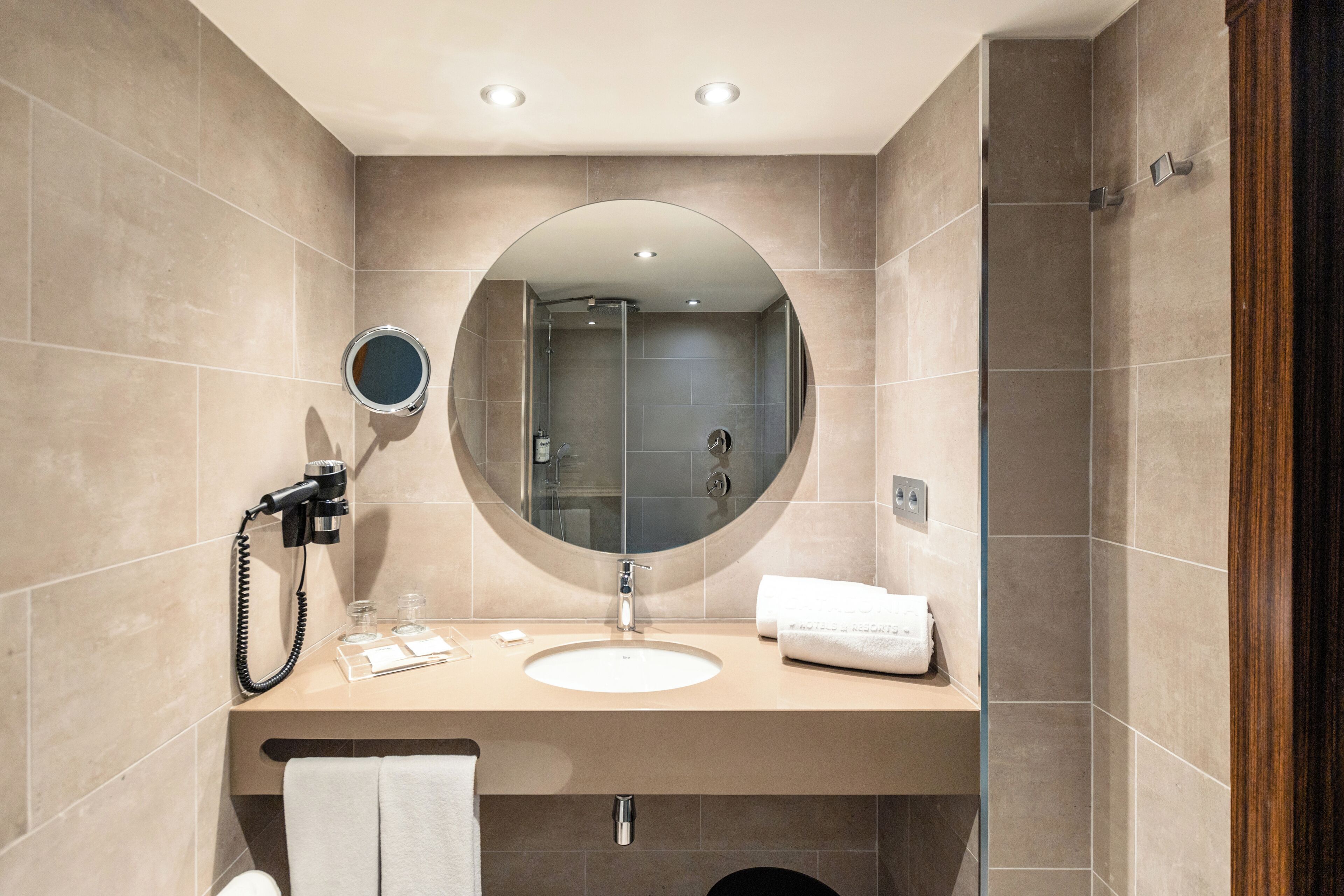 Photo - Catalonia Oro Negro