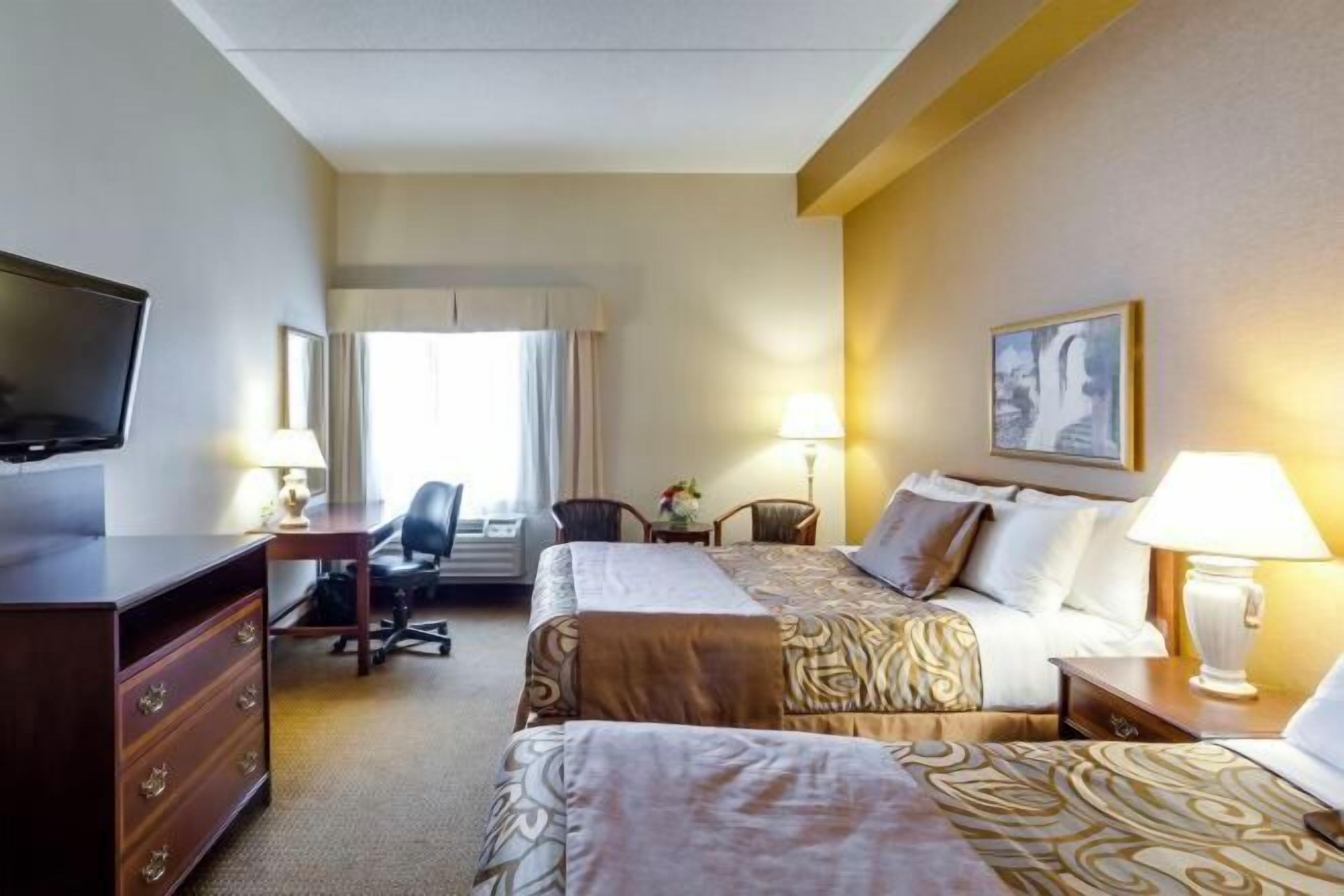 Literie de qualité supérieure, coffres-forts dans les chambres, bureau