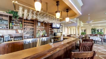 Bar (en la propiedad)