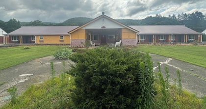 Mark Twain Motor Inn