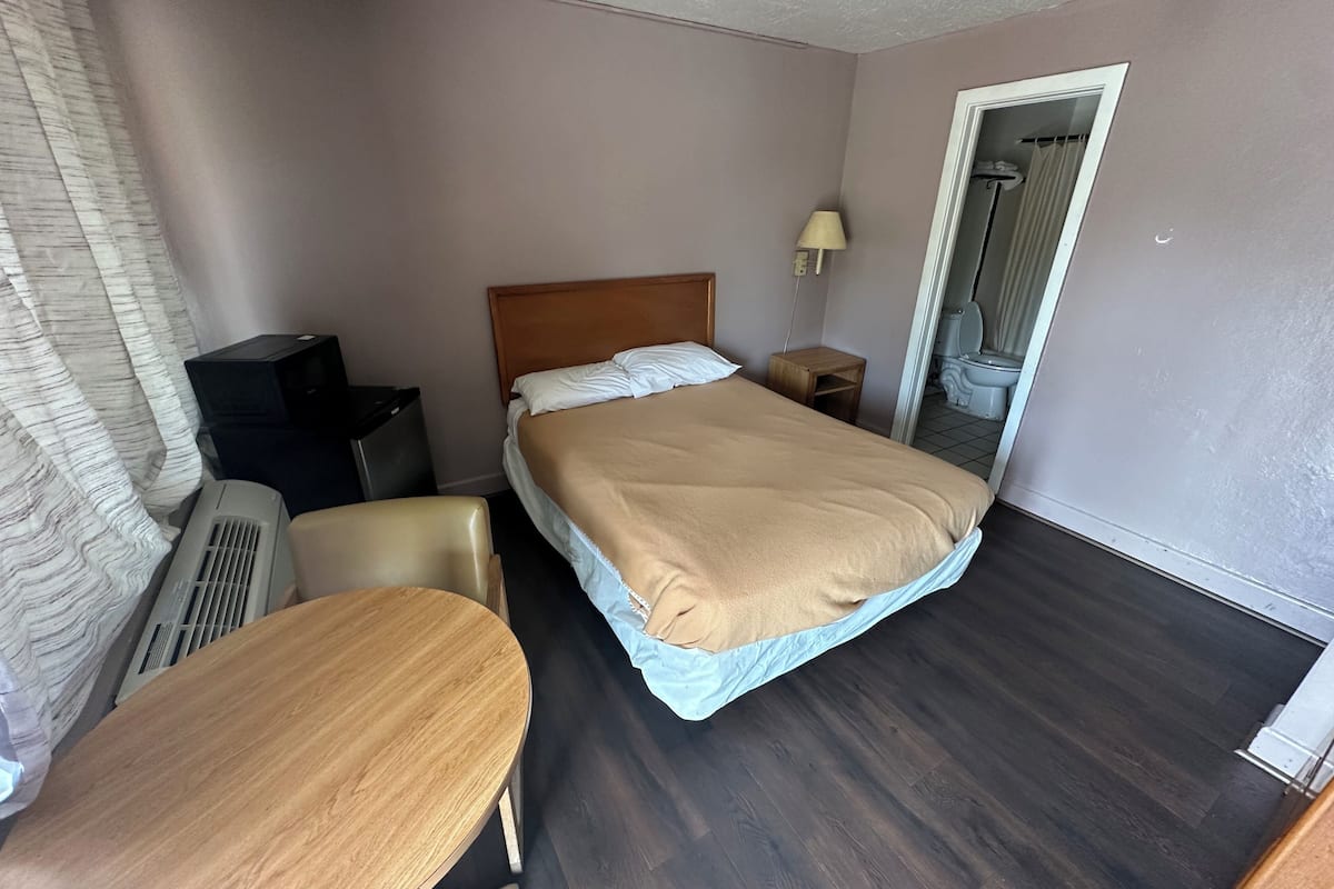 1 habitación, wifi gratis y ropa de cama