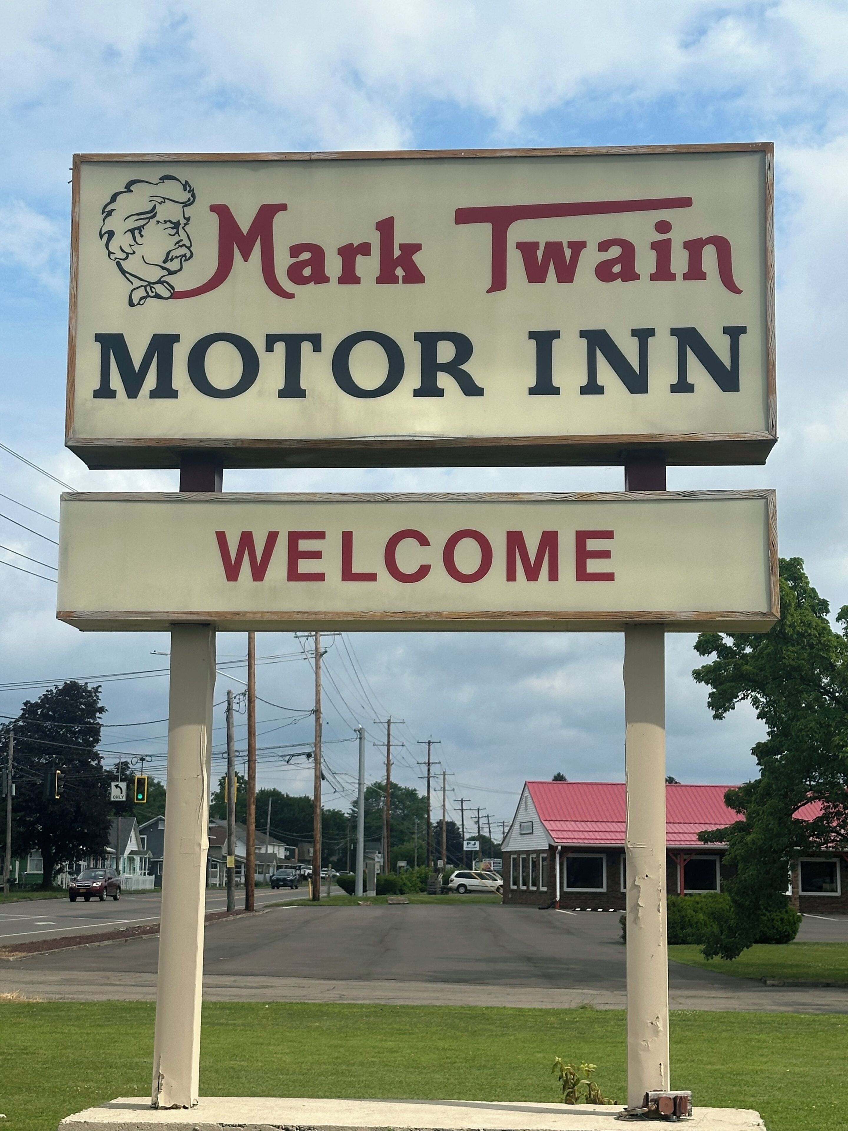 Mark Twain Motor Inn — photo 11