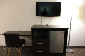 Desk, iron/ironing board, free WiFi, bed sheets