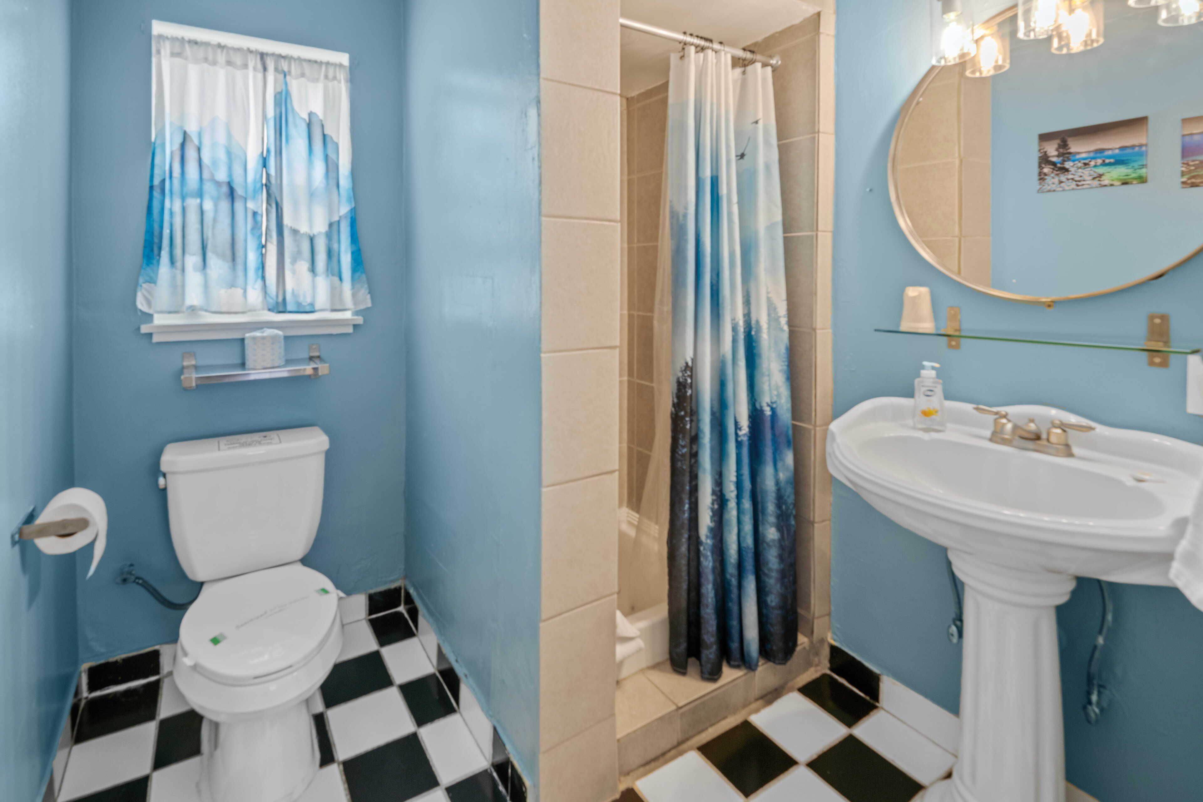 Photo - Bluebird Day Inn & Suites