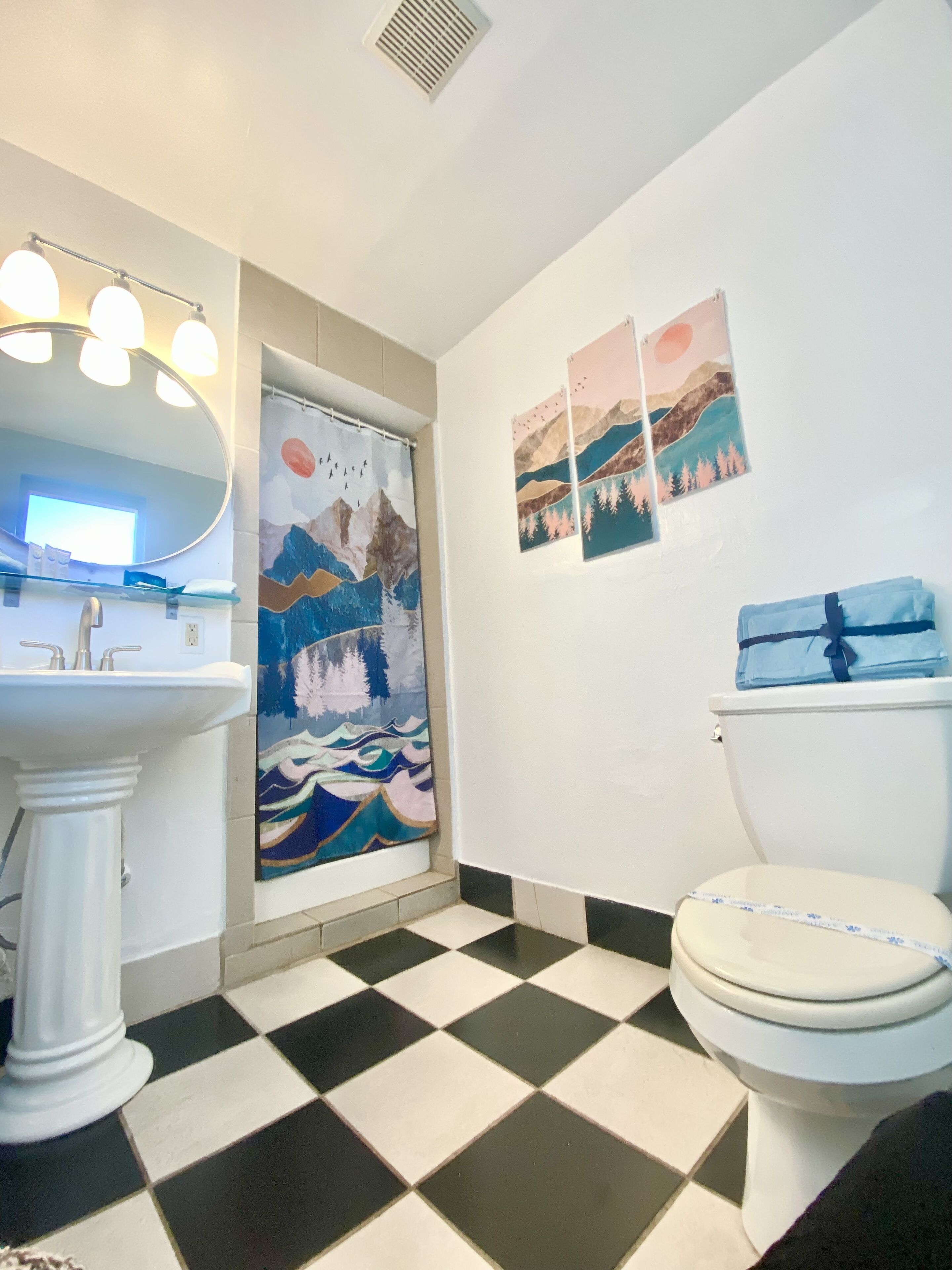 Foto - Bluebird Day Inn & Suites