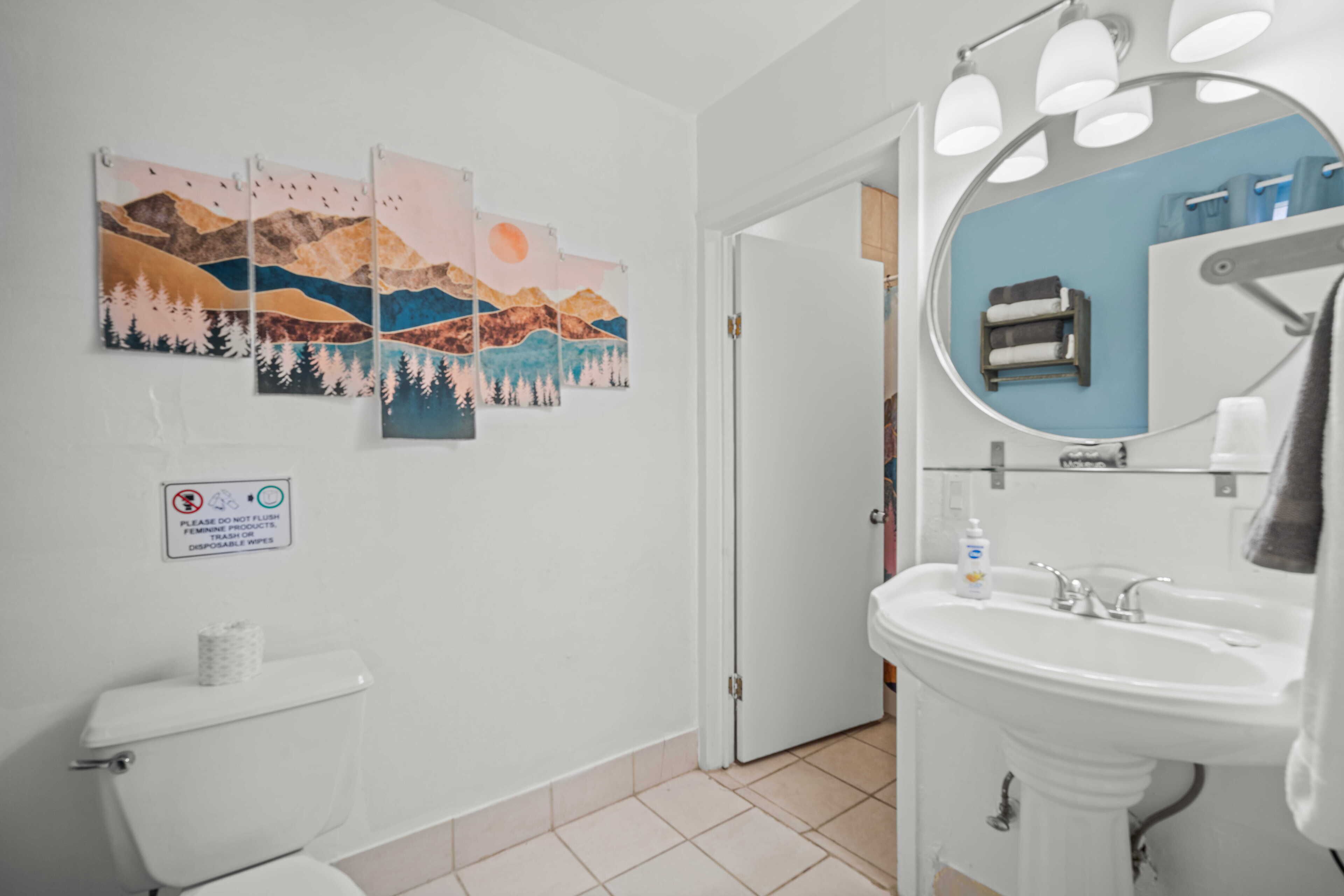 Photo - Bluebird Day Inn & Suites