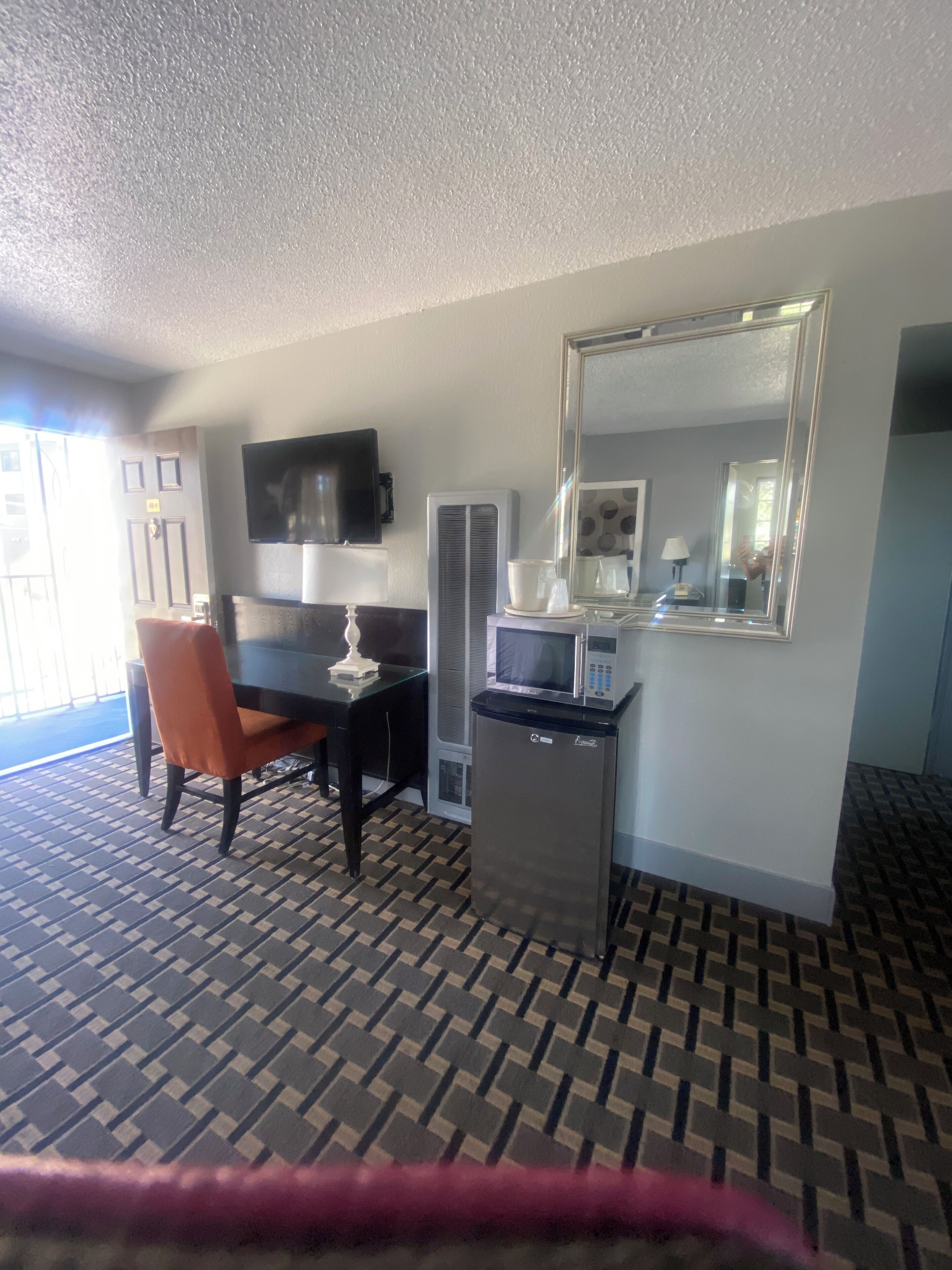 Family Room | Premium bedding, pillow-top beds, individually decorated