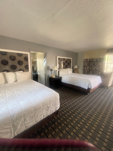 Budget INN At The Heavenly Gondola