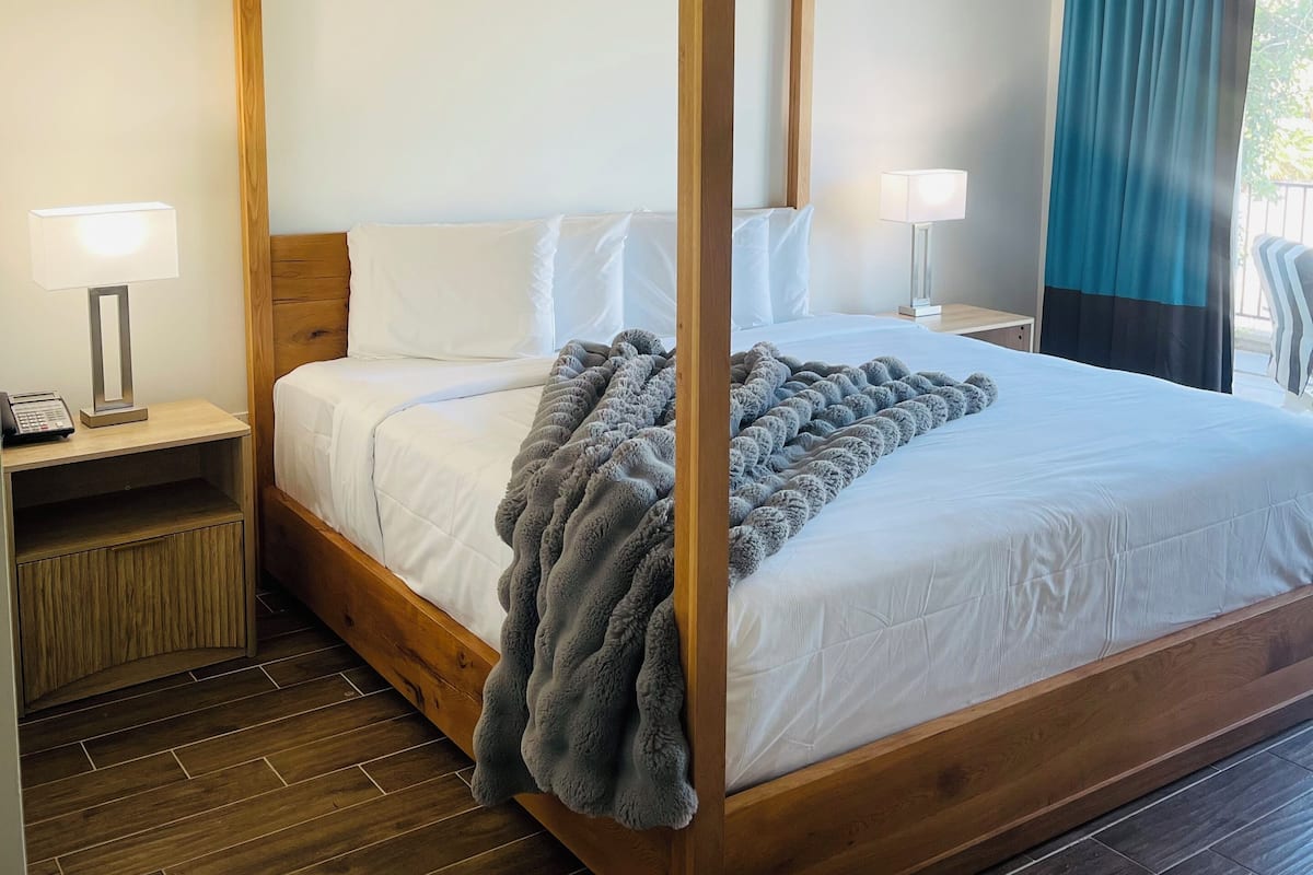 Habitación Deluxe | 1 habitación, sábanas de algodón egipcio y ropa de cama de alta calidad