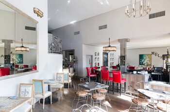 Restaurant on-premise at The Chateau at Lake La Quinta