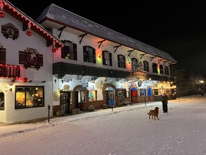 Exterior - Hotel Leavenworth (Leavenworth)