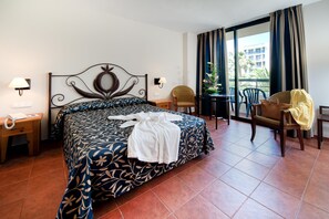 Két bảo mật tại phòng, bàn, màn/rèm cản sáng 