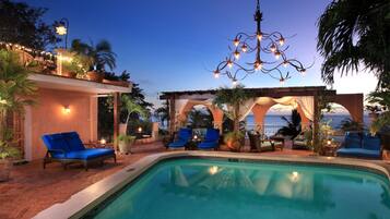Outdoor pool, sun loungers