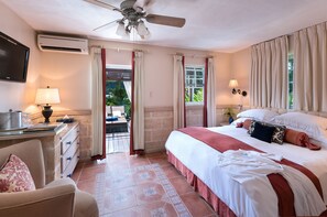 Junior Suite, Jetted Tub, Garden Area | Premium bedding, down duvets, pillow-top beds, in-room safe