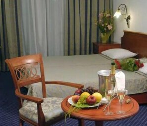 Room service – dining