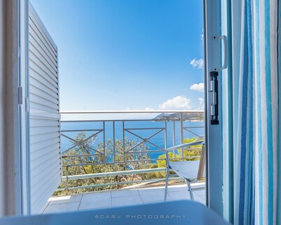 Kavos Bay Seafront Hotel