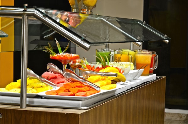 Daily buffet breakfast for a fee