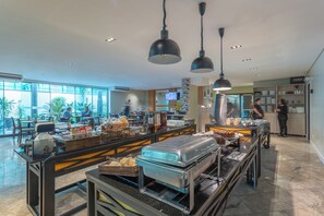 Daily buffet breakfast for a fee - Green Place Flat Ibirapuera (São Paulo)