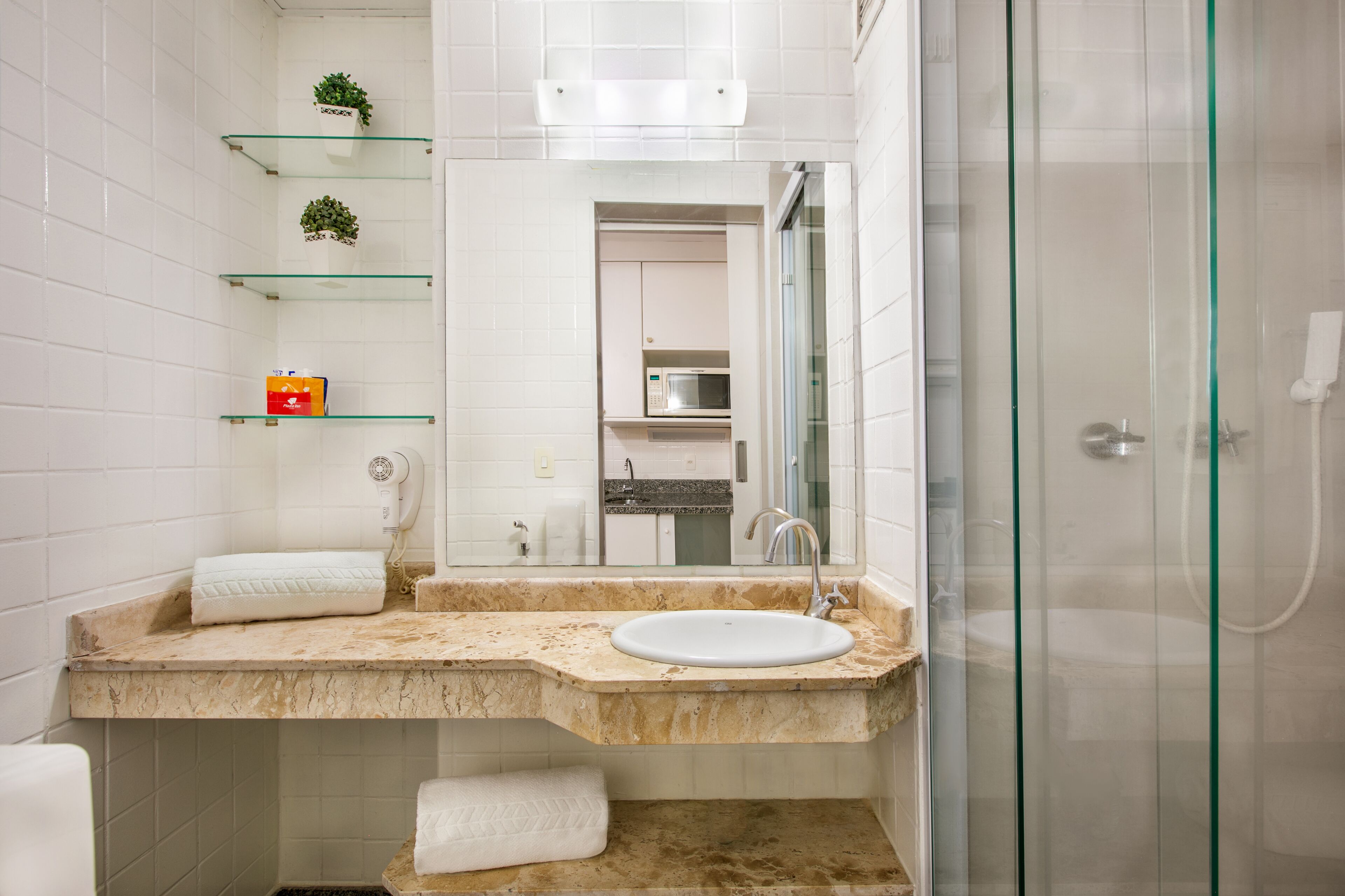 deluxe double room | bathroom | shower, free toiletries, hair dryer, towels