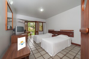 Standard Room | Minibar, desk, blackout drapes, free WiFi