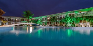 Outdoor pool - Oceano Praia Hotel (Porto Seguro)
