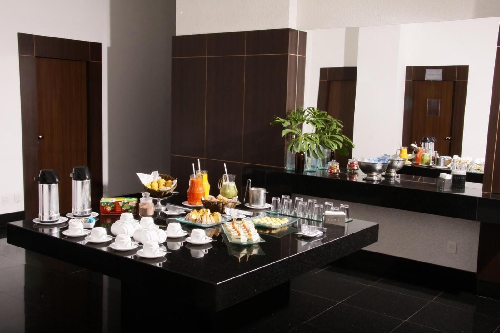 breakfast, lunch, dinner served; international cuisine