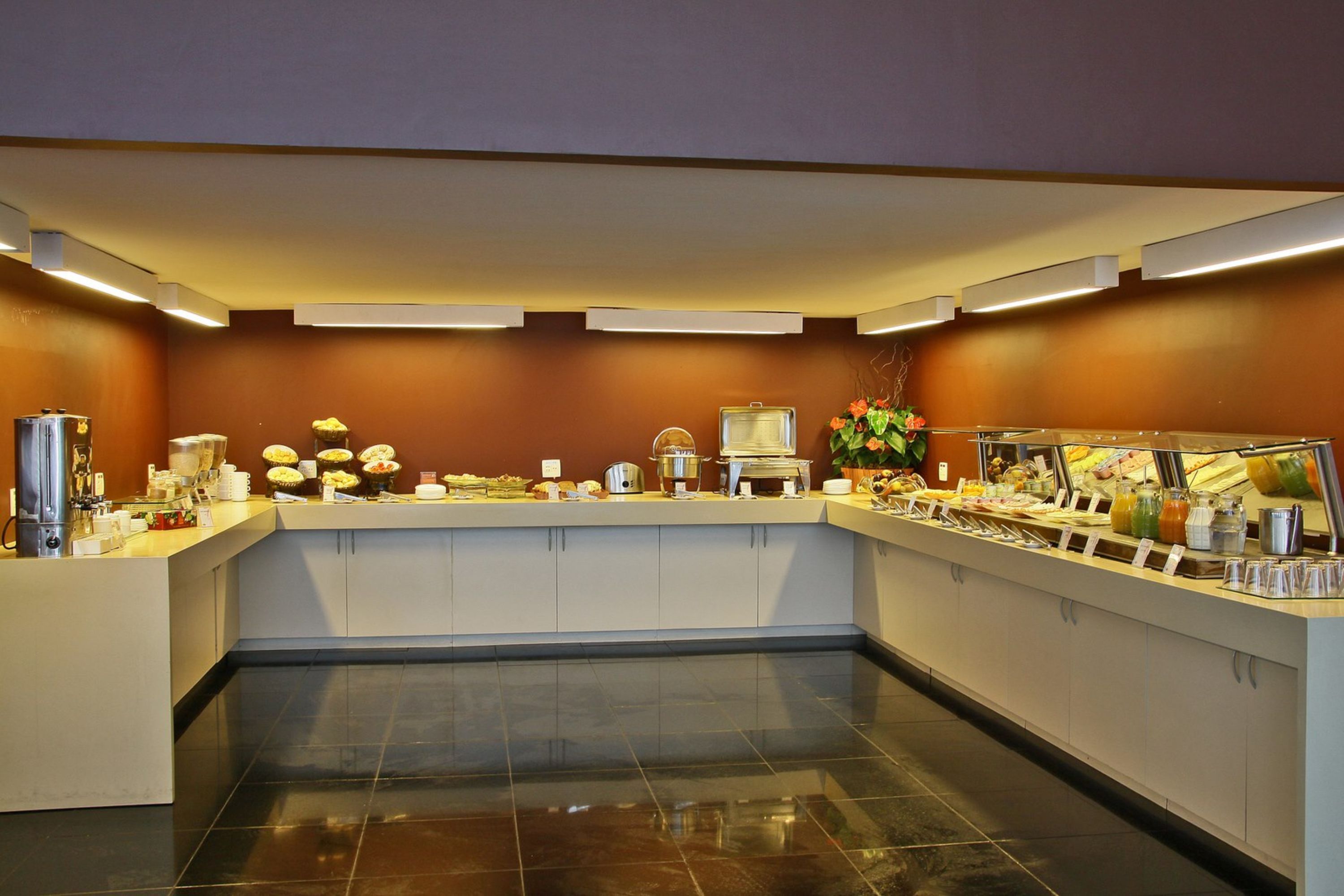 Desayuno estilo bufé